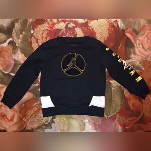 Size 2t Jordan Black Swest Shirt with Gold Logo  Raised